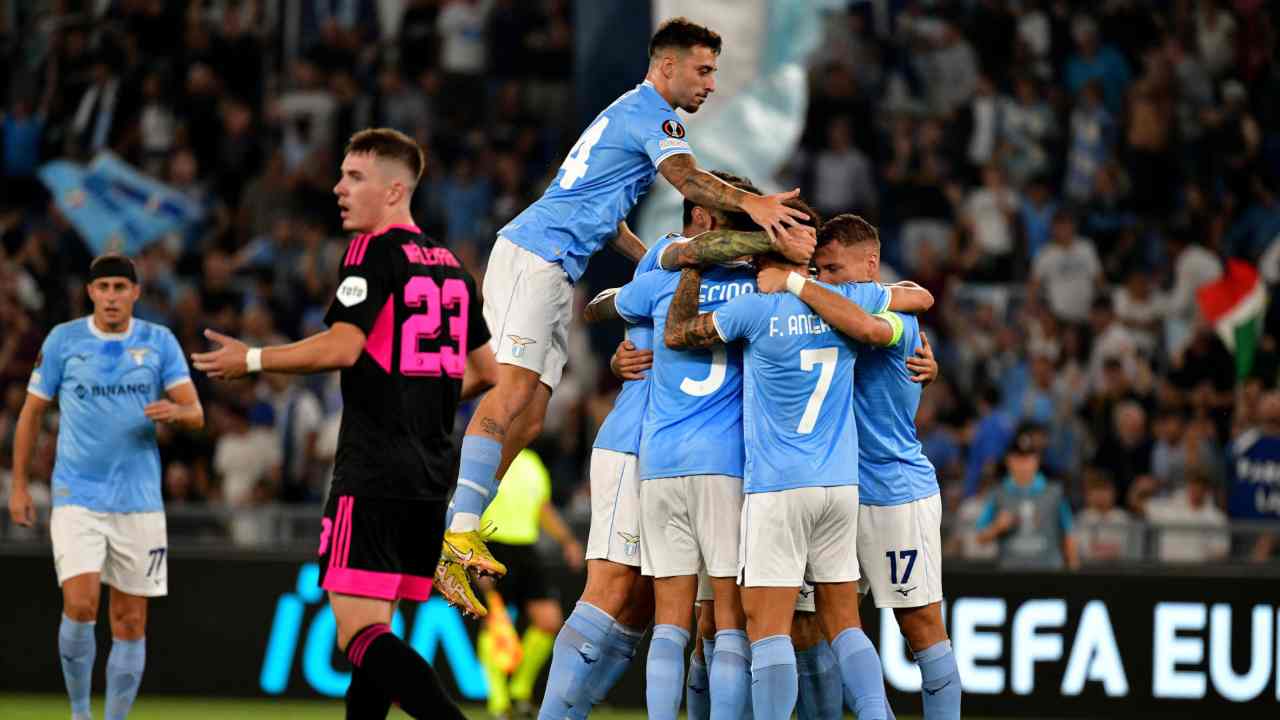 Lazio-Feyenoord: lezioni di calcio all'Olimpico. Un'ora di puro sarrismo e qualche brivido nel finale