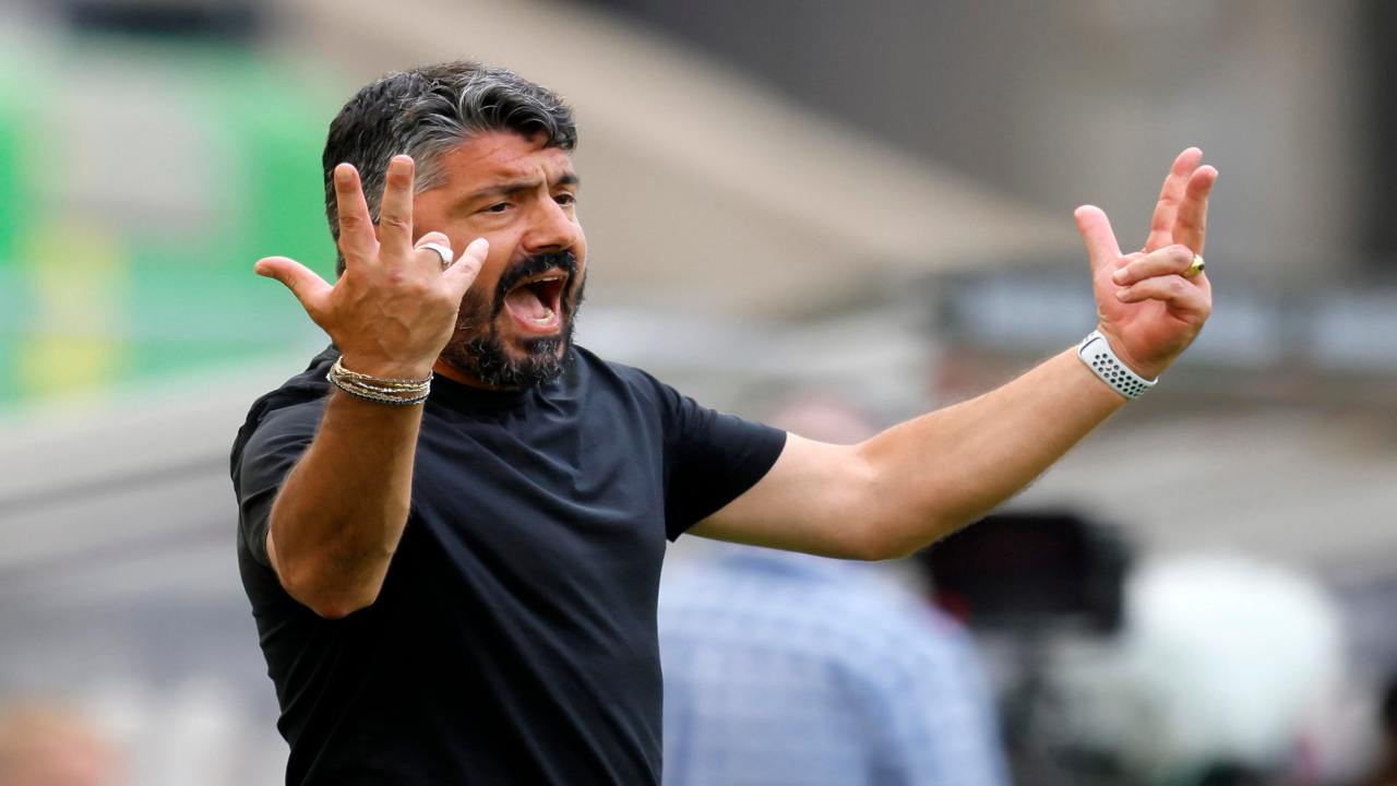 Valencia, Gattuso furibondo in panchina | La reazione che ha scatenato il web - VIDEO