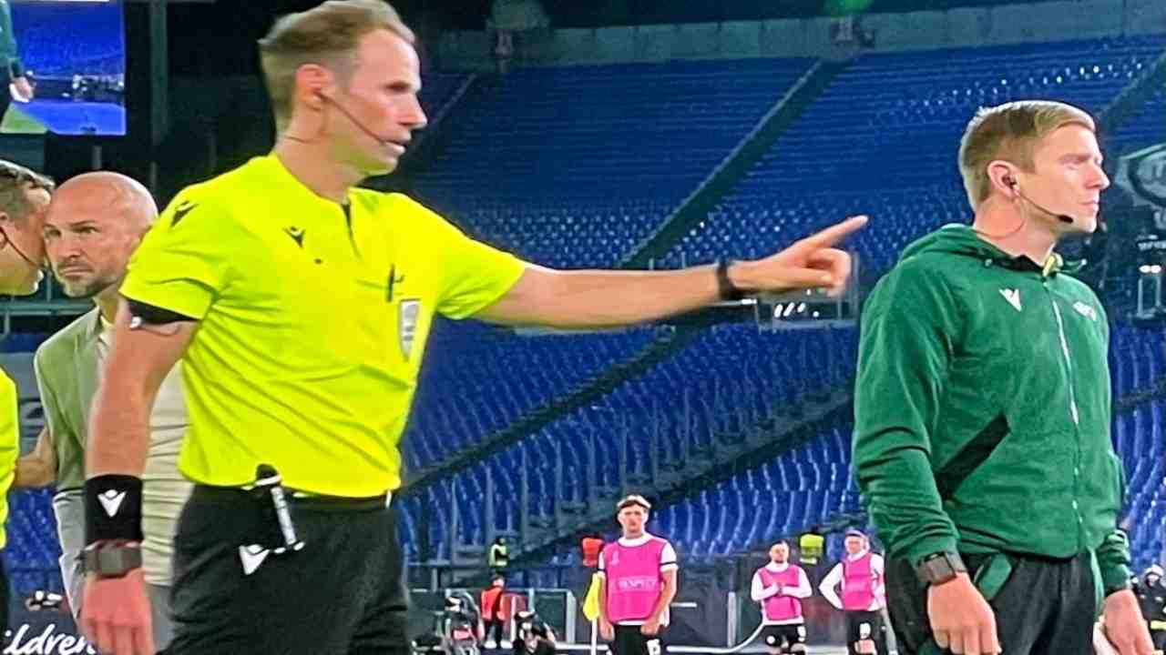 Moviola Lazio-Sturm Graz, espulso Lazzari | Arbitro Stegemann disastroso