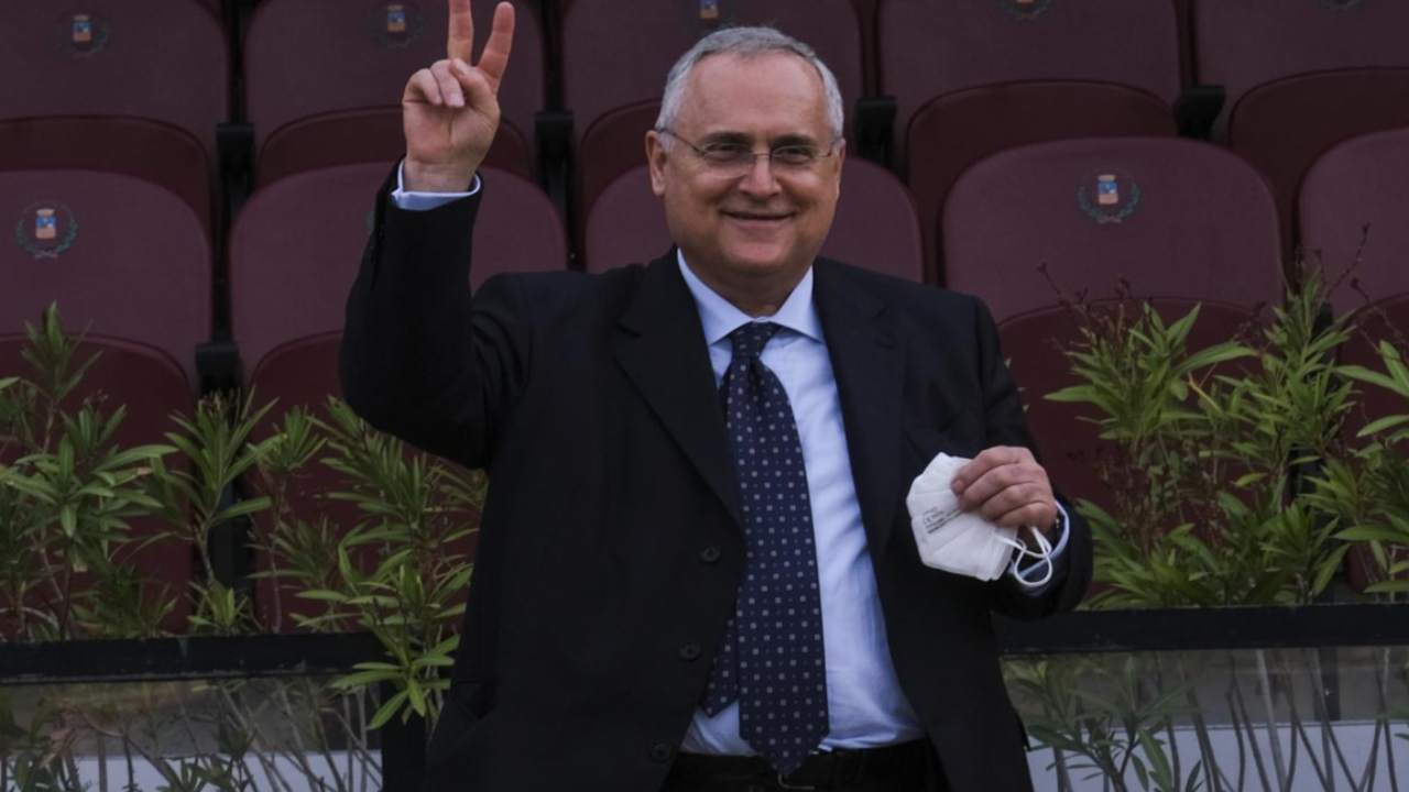 Lazio, la festa per l'elezione di Lotito e la risposta del presidente