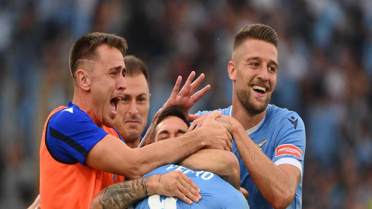 La Lazio festeggia un goal