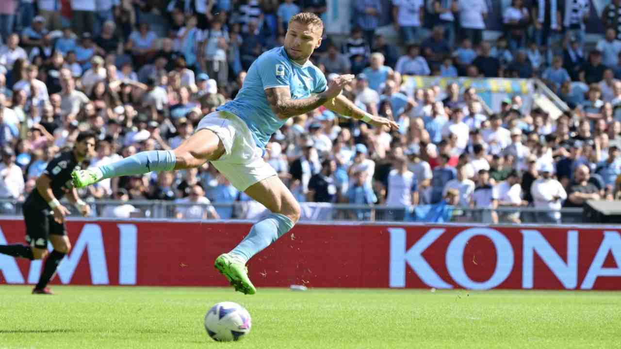 Immobile, anche il premio ‘Beppe Viola’: attaccante assente alla cerimonia | La Lazio spiega il motivo - VIDEO