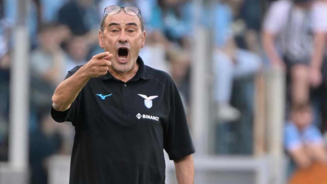 "Sarri è matto!": il dirigente a sorpresa sul tecnico della Lazio