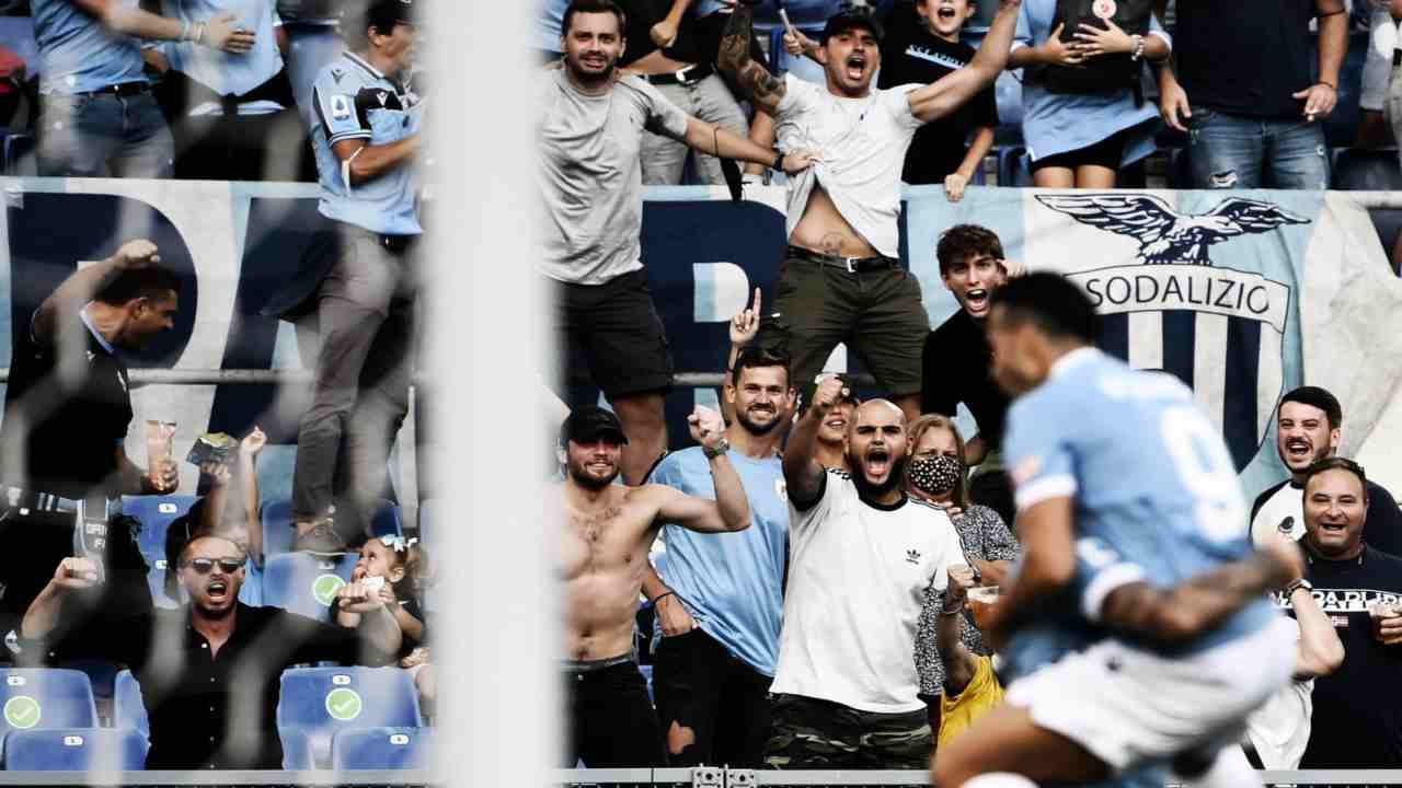 Lazio: è sempre derby | La richiesta dei tifosi all'ex biancoceleste