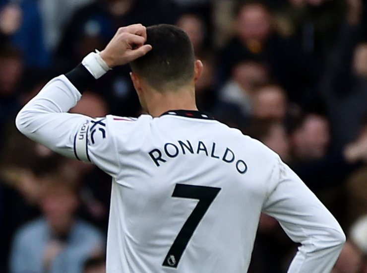 Cristiano Ronaldo contro Ten-Hag e il Manchester United. 