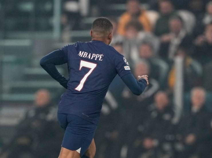 Mbappé pronto a essere protagonista al Mondiale con la maglia della Francia. 