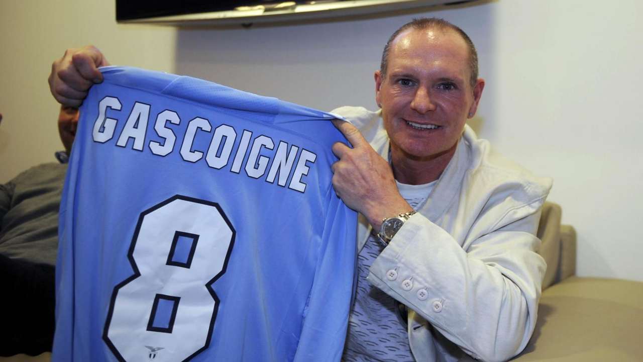Paul Gascoigne con la maglia della Lazio