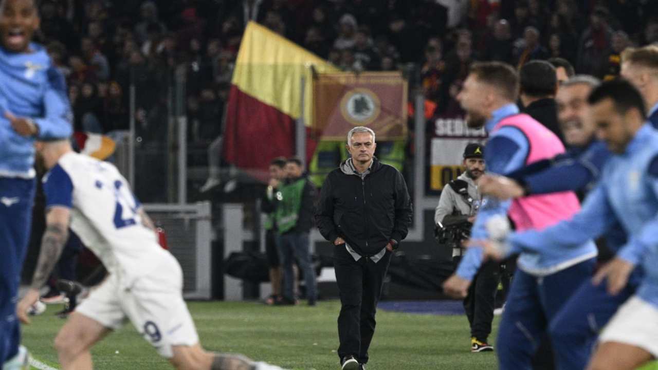 Mourinho al fischio finale del derby