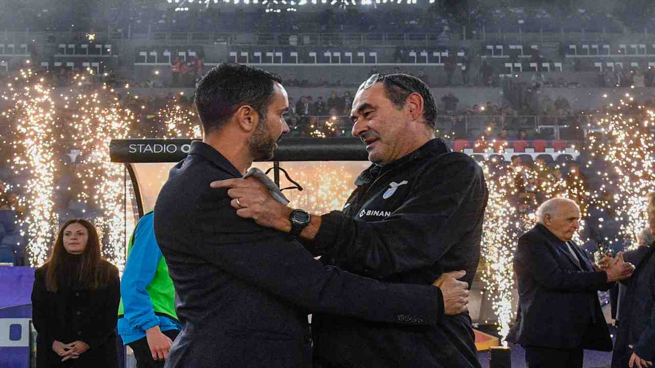 I due tecnici si salutano prima di Lazio-Monza. 