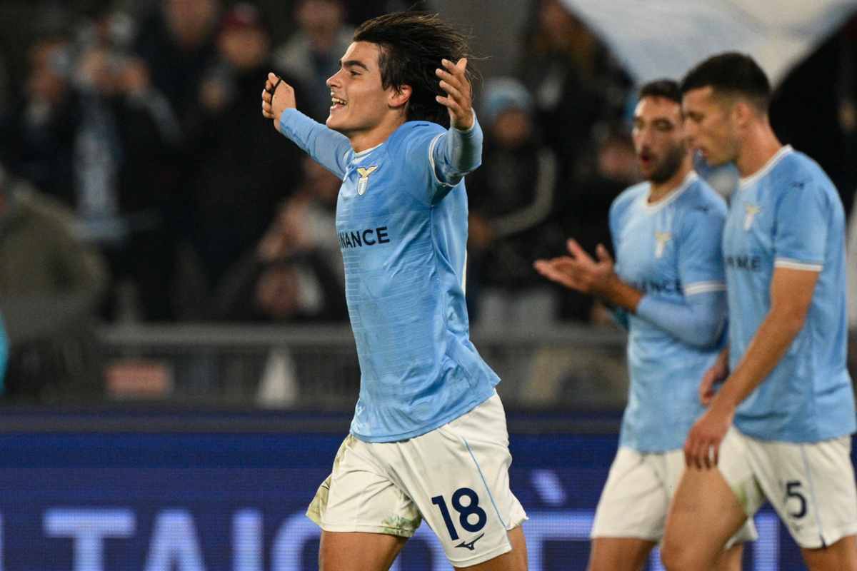 La Lazio già attiva sul mercato: presto una cessione. 