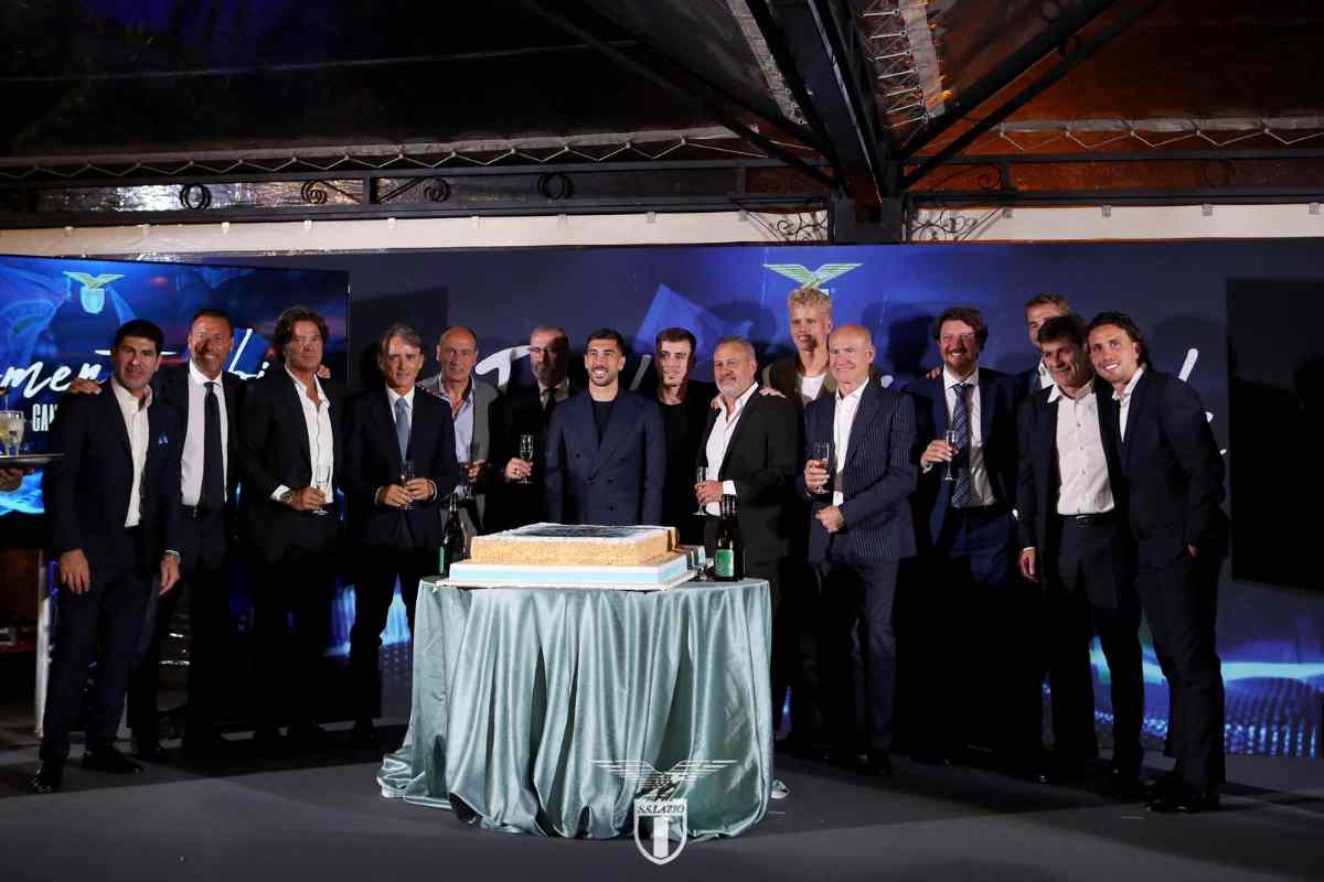 La Lazio del 2000 con quella del 2025