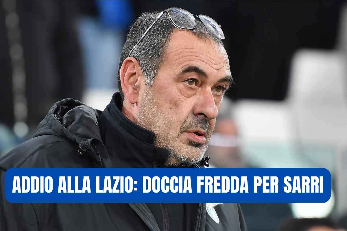 Sarri pensieroso in panchina