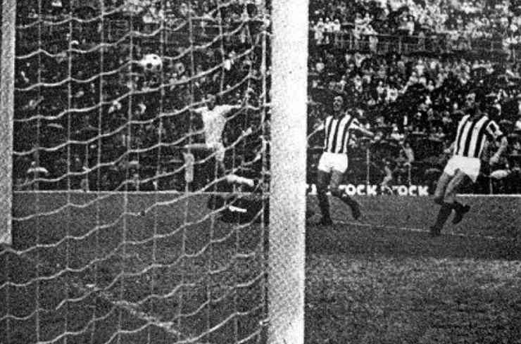 Il gol di Chinaglia a Vicenza nella gara giocata il 7 ottobre 1973