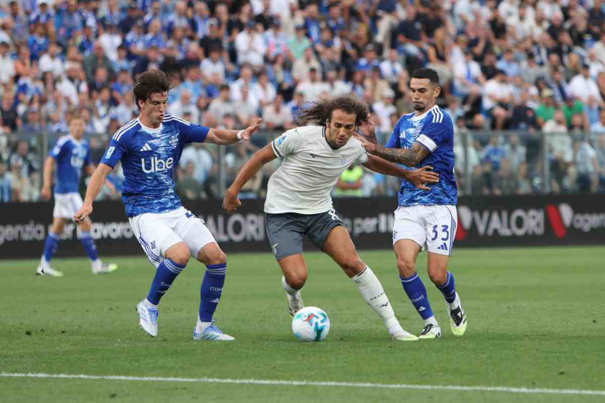 Guendouzi impegnato sul campo del Como