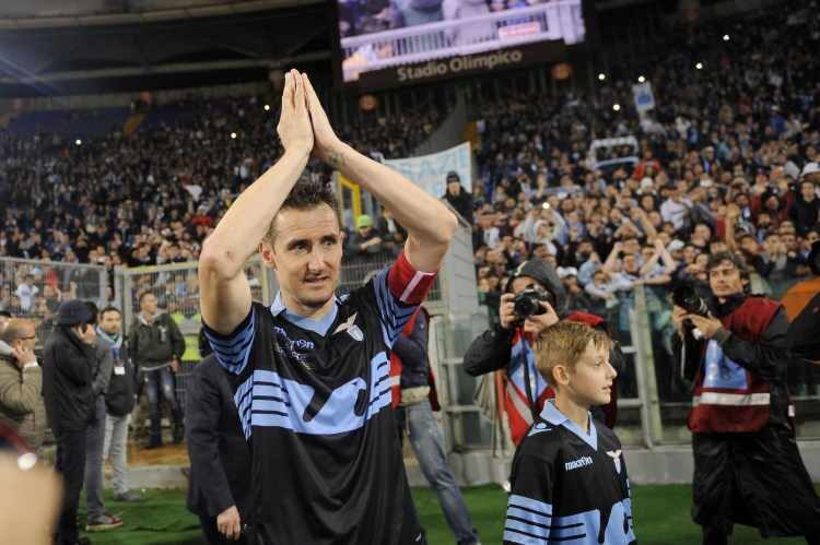 Miro Klose nel giorno del suo addio alla Lazio 