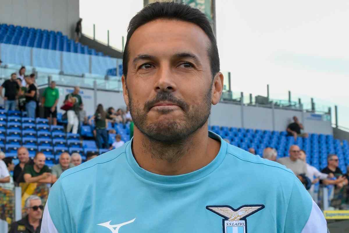 Pedro con la maglia della Lazio