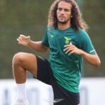 Mateo Guendouzi durante una seduta d'allenamento a Formello