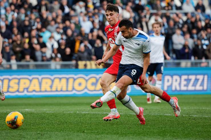 Pedro durante uno dei suoi 14 gol della stagione 24-25