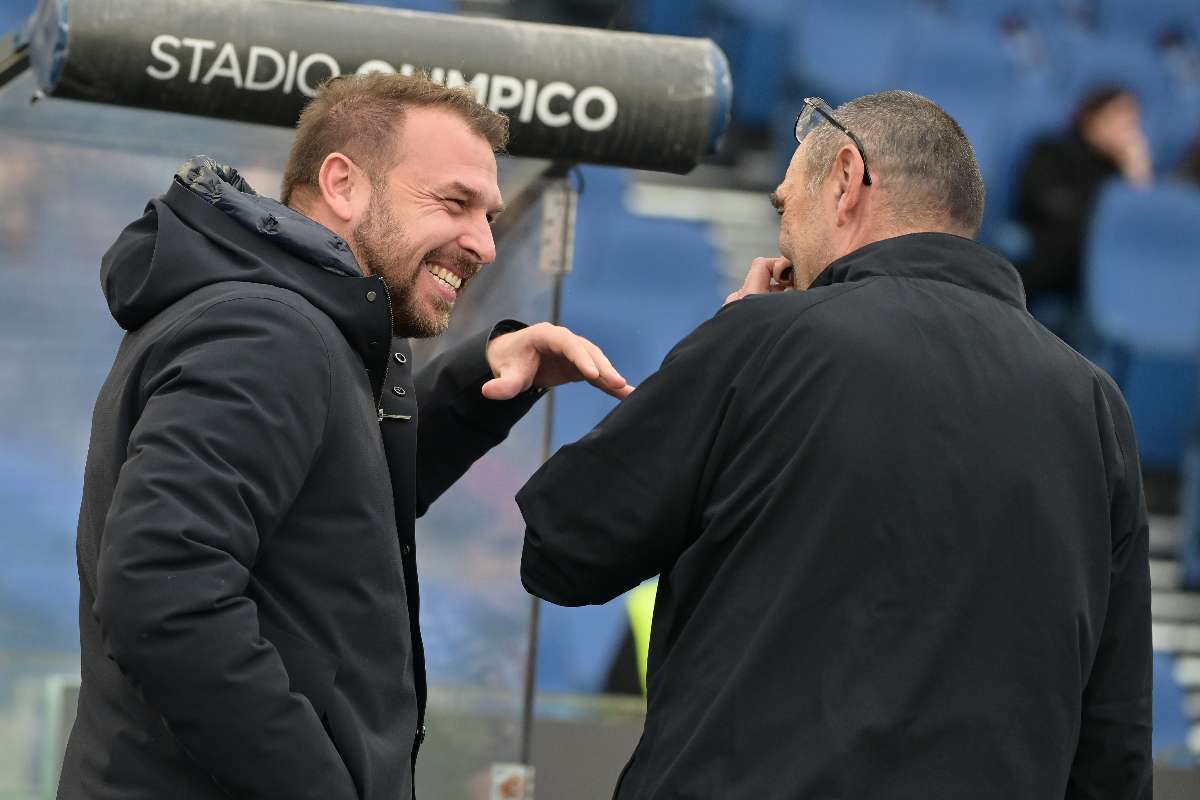 Lazio-Verona i due tecnici Sarri e Zanetti mentre si salutano
