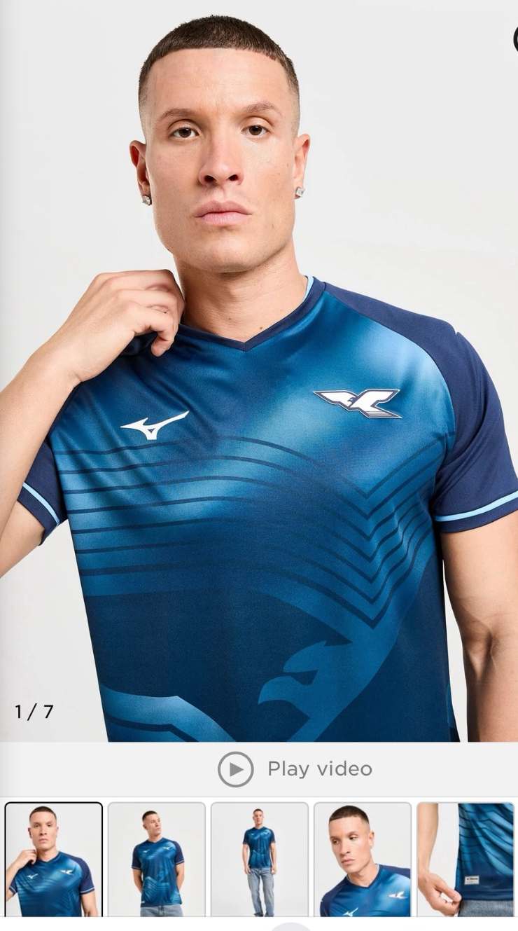 La terza maglia della Lazio