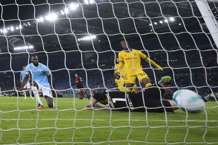 Dia segna la rete del 4-0 al Verona