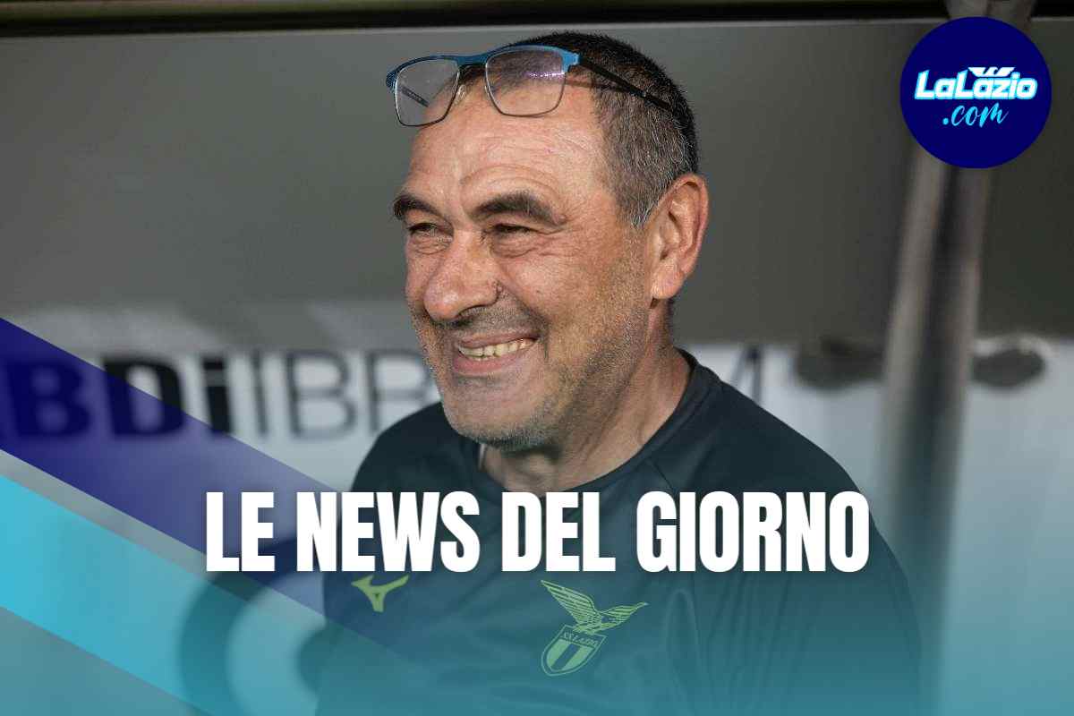 Sarri sorridente in panchina