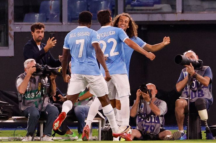 Mateo Guendouzi dopo la rete realizzata al Verona