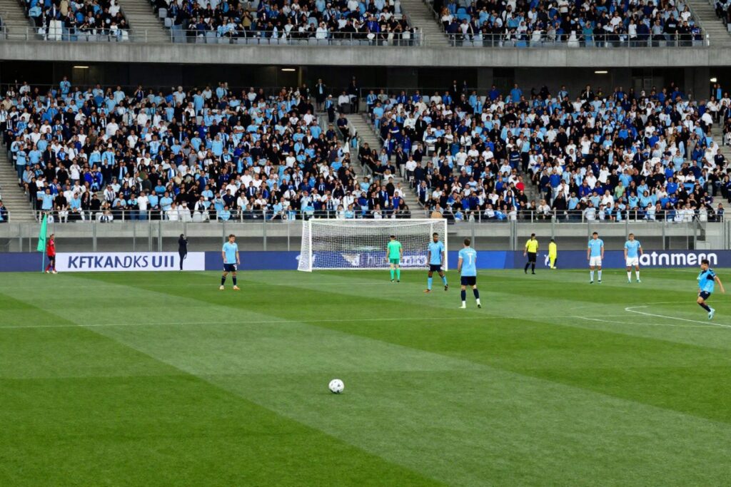 Tifosi Lazio: esodo record e protesta all'Olimpico
